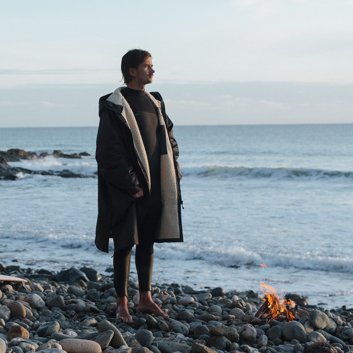 Passenger's Escapism Recycled Sherpa Lined Changing Robe Black