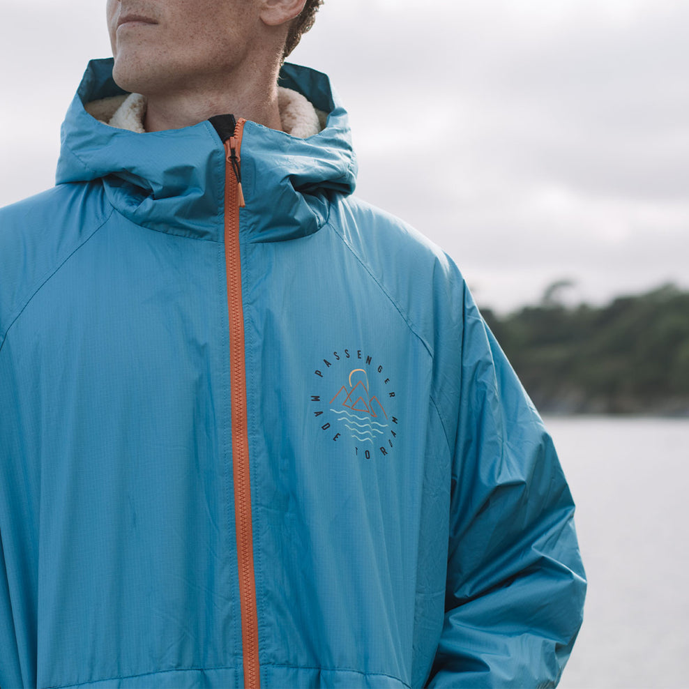 Passenger's Escapism Recycled Sherpa Lined Changing Robe Larkspur Blue