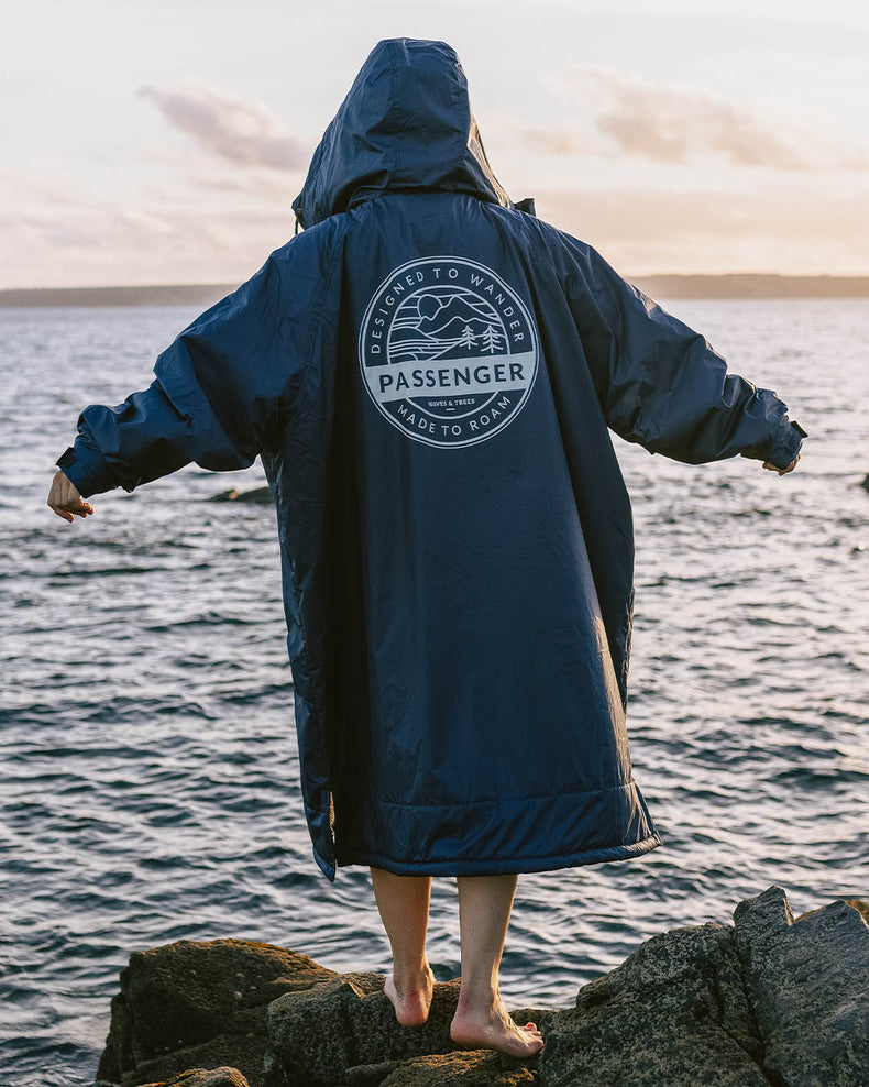 Passenger Waves Recycled Sherpa Lined Changing Robe Rich Navy