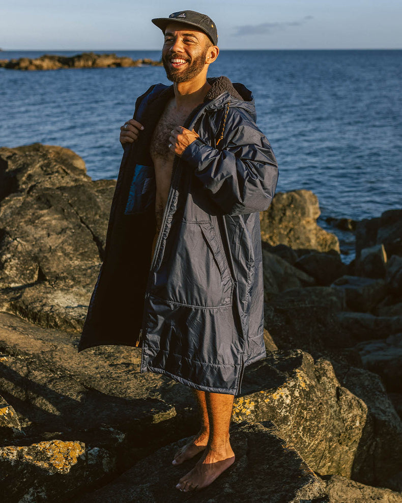 Passenger Waves Recycled Sherpa Lined Changing Robe Rich Navy