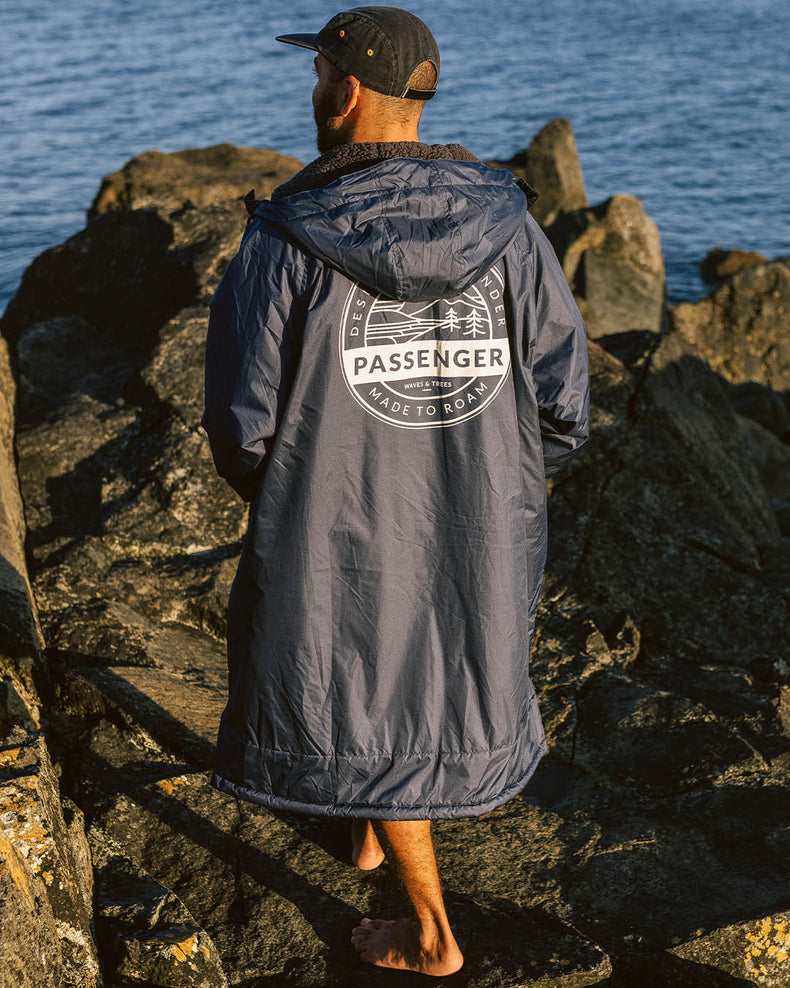 Passenger Waves Recycled Sherpa Lined Changing Robe Rich Navy