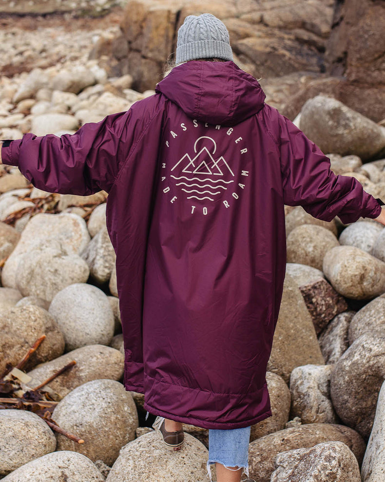 Passenger's Escapism Recycled Sherpa Lined Changing Robe Wine