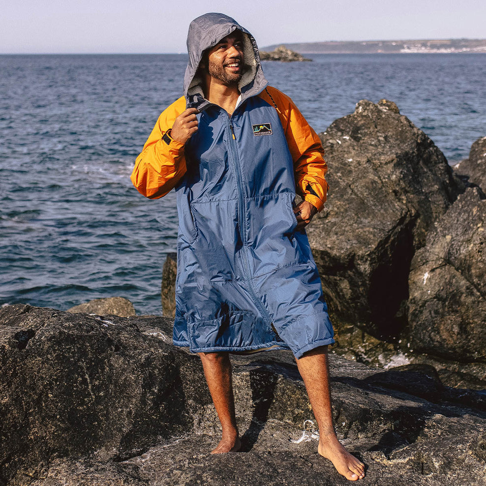 Passenger's Roaming Recycled Sherpa Lined Changing Robe Ensign Blue/Sunrise Orange