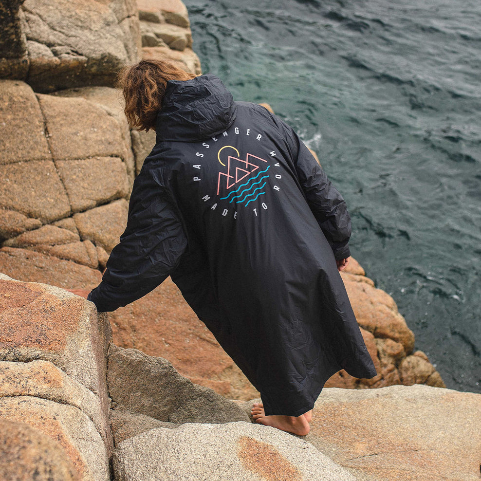 Passenger's Escapism Recycled Towel Lined Changing Robe Black