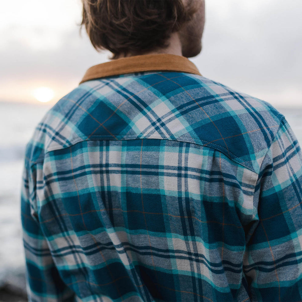 Passenger Chipping Shirt Blue Coral/Viridian/Off White