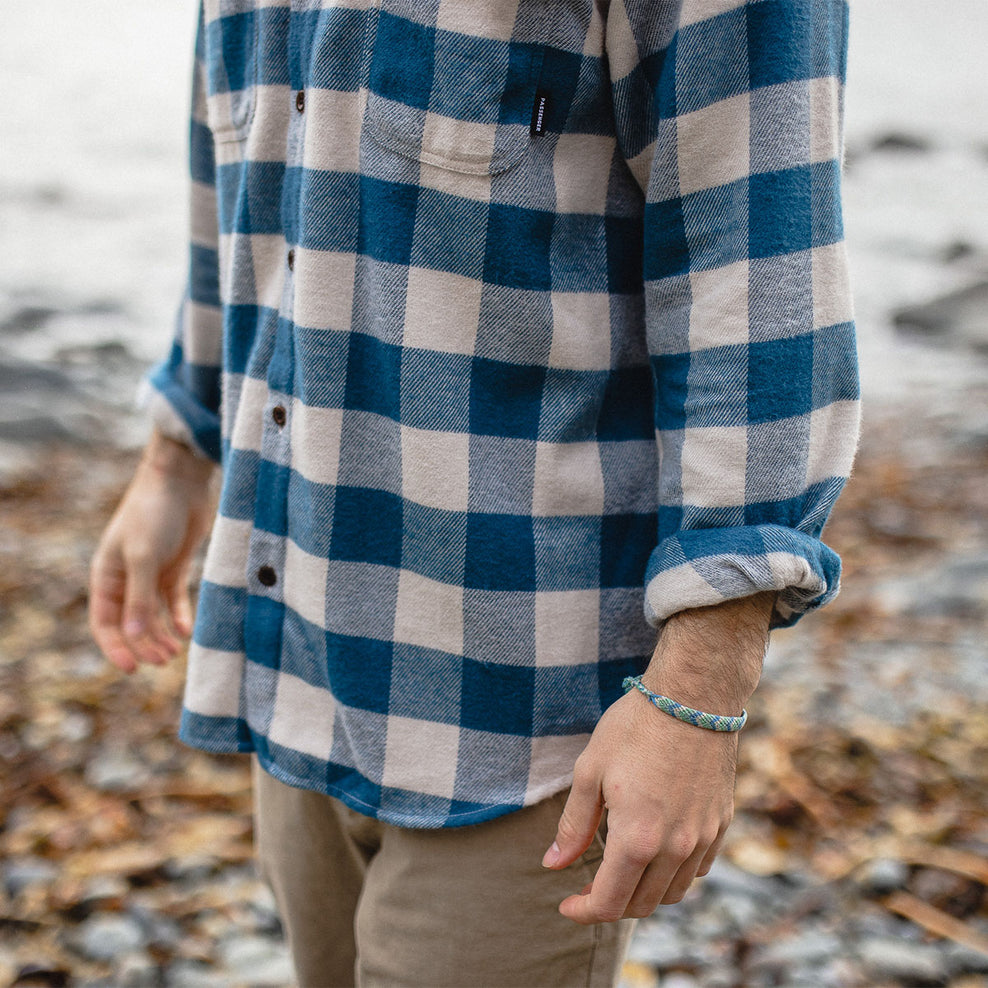 Passenger Seek Shirt Off White/Navy