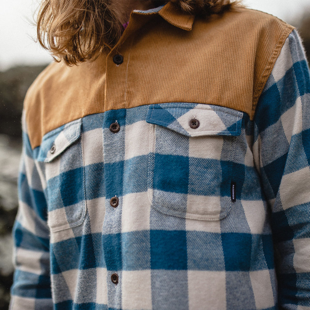 Passenger Seek Shirt Off White/Navy