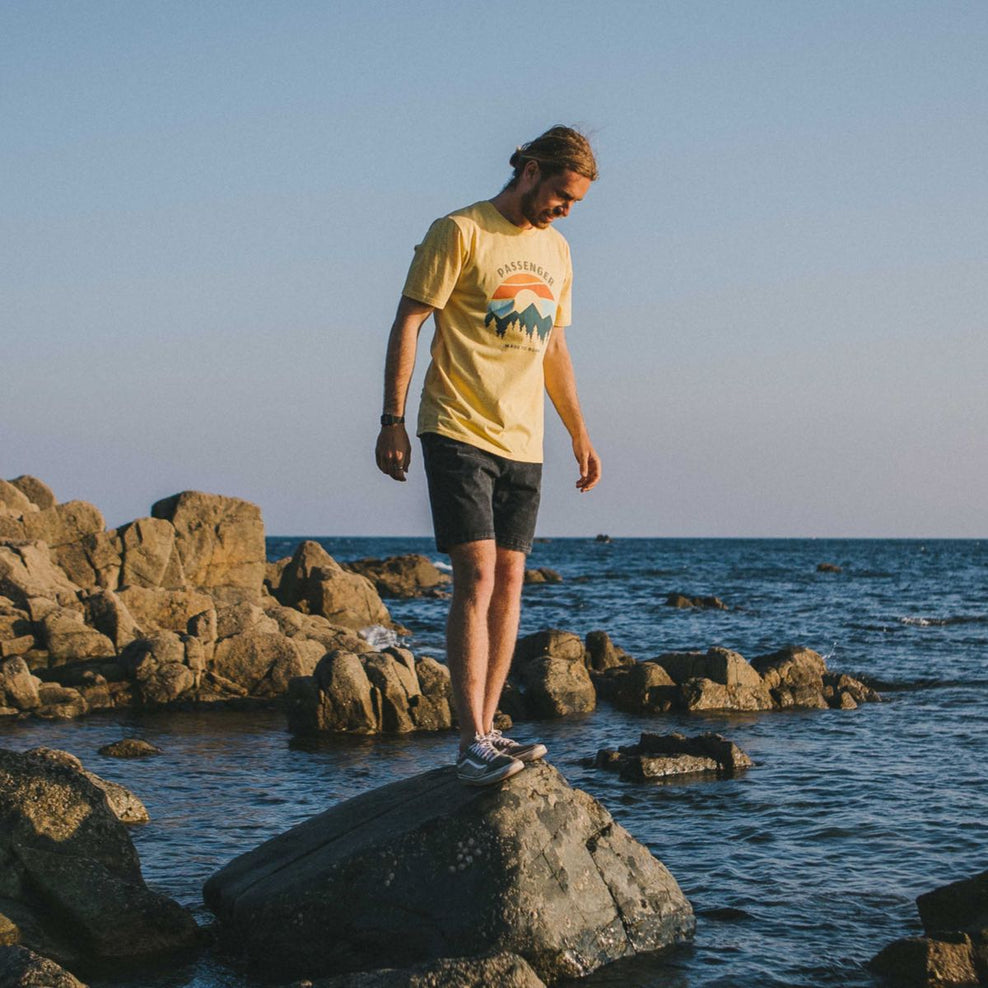 Passenger Drifter Walk Short Black Washed