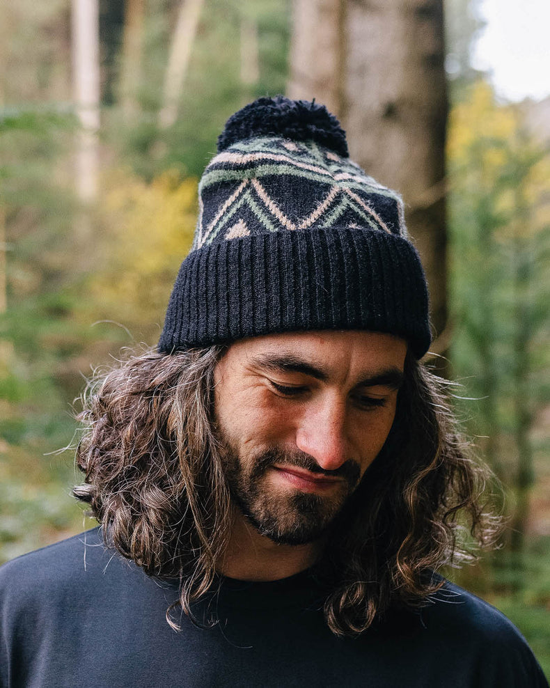 Passenger Ember Recycled Bobble Hat Black