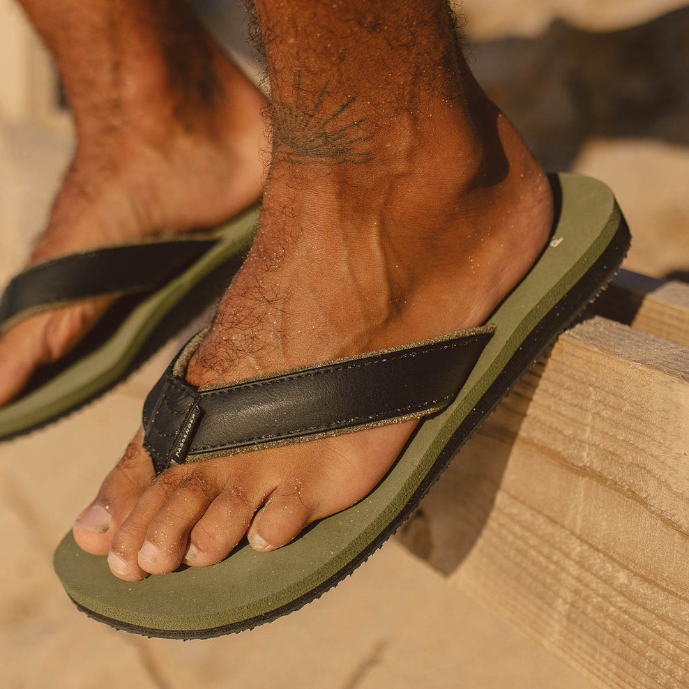 Passenger Laguna Flip Flops Laurel Green