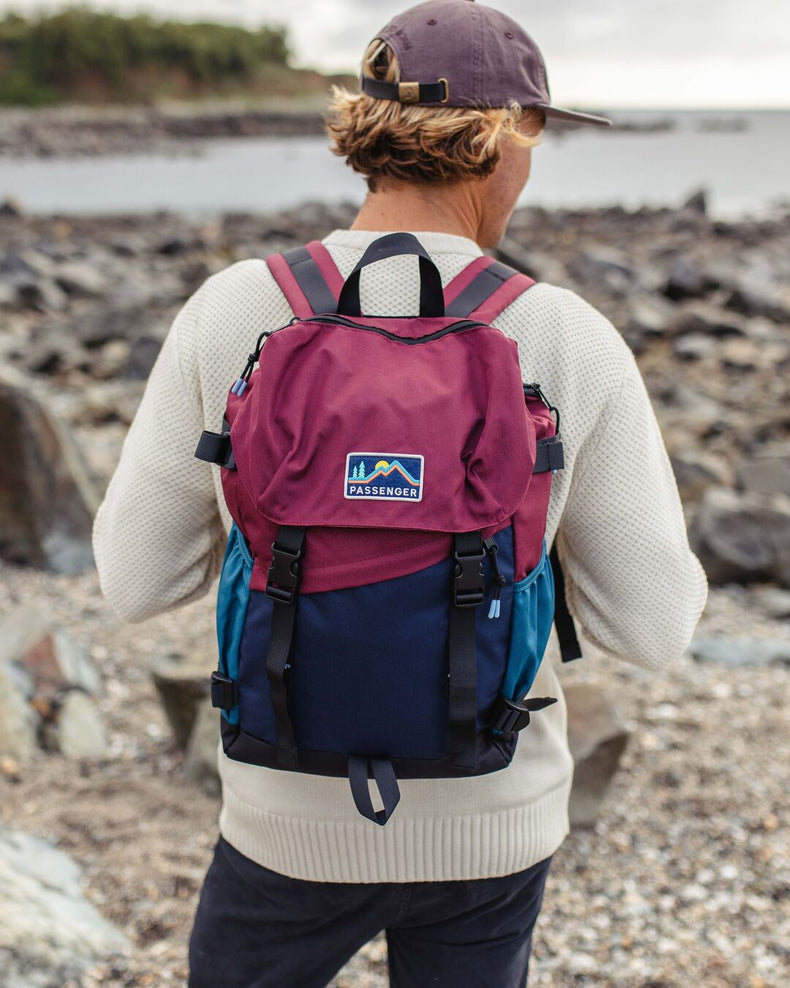 Passenger Boondocker Recycled 26L Backpack Navy/Burgundy