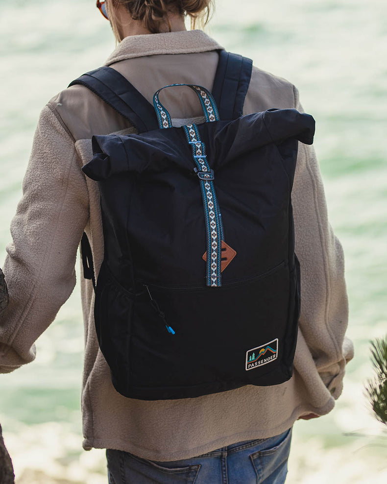 Passenger's Backwoods Recycled Rolltop 32L Black