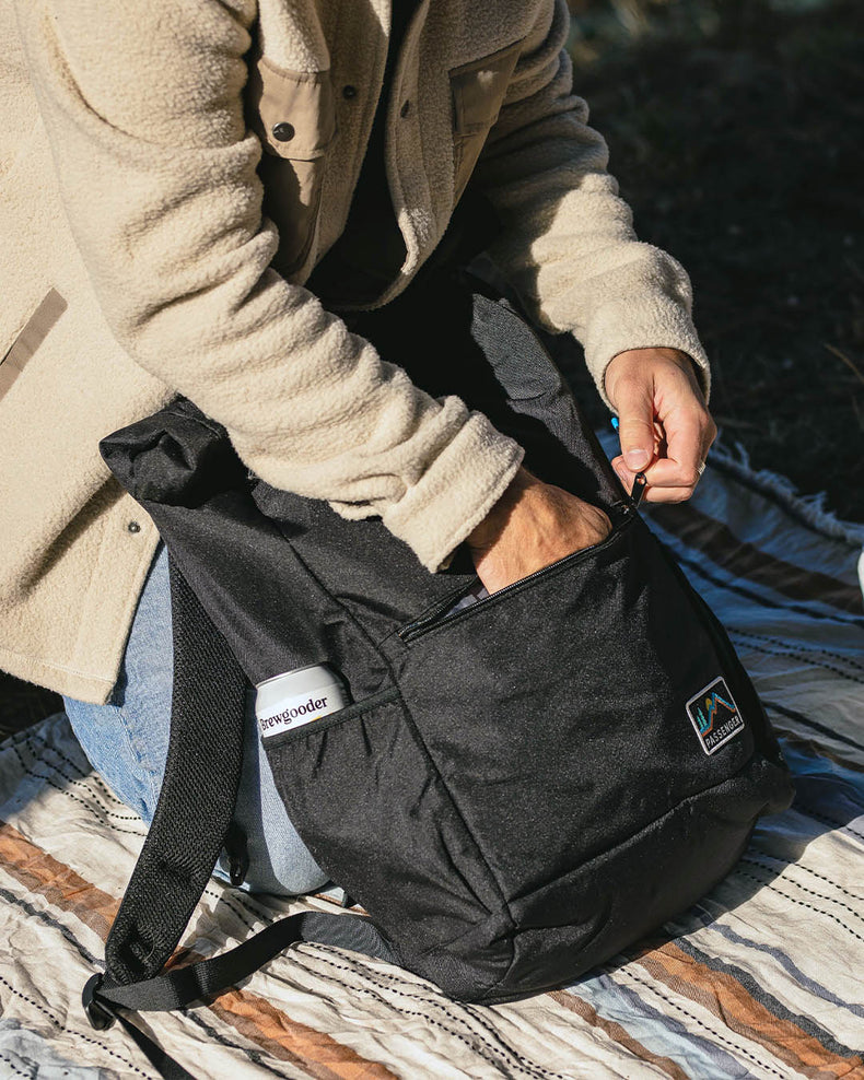 Passenger's Backwoods Recycled Rolltop 32L Black