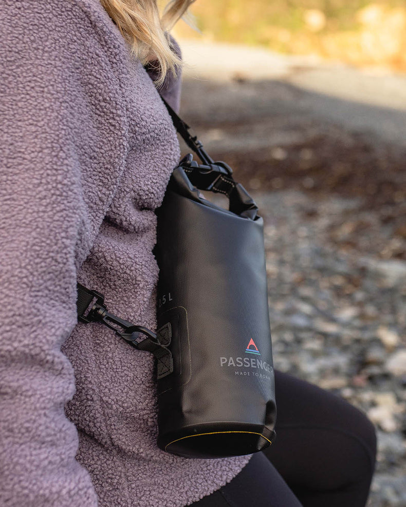 Passenger Tide 2.5L Recycled Dry Bag Black