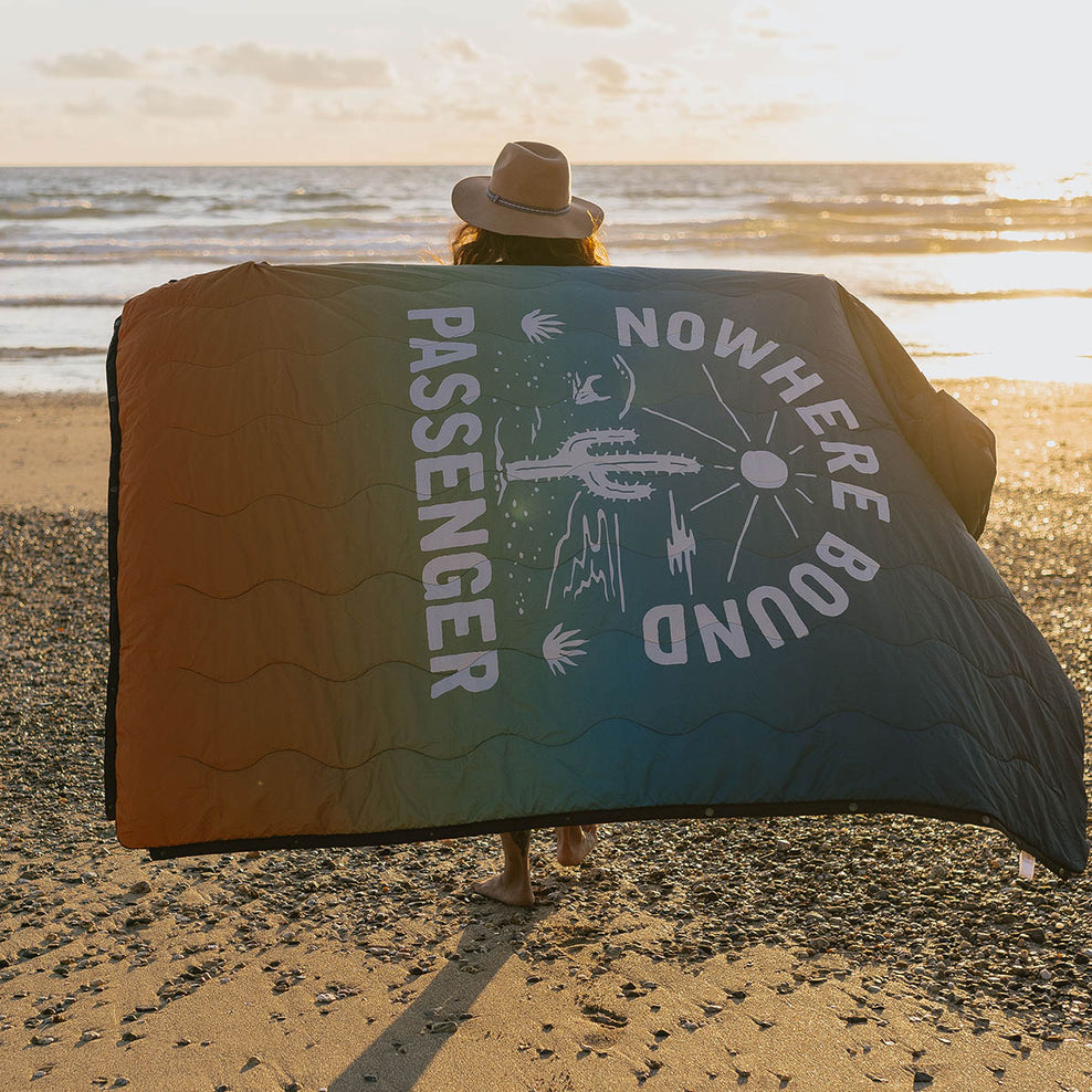 Passenger Nomadic Recycled Towel Blanket Blue/Orange Fade