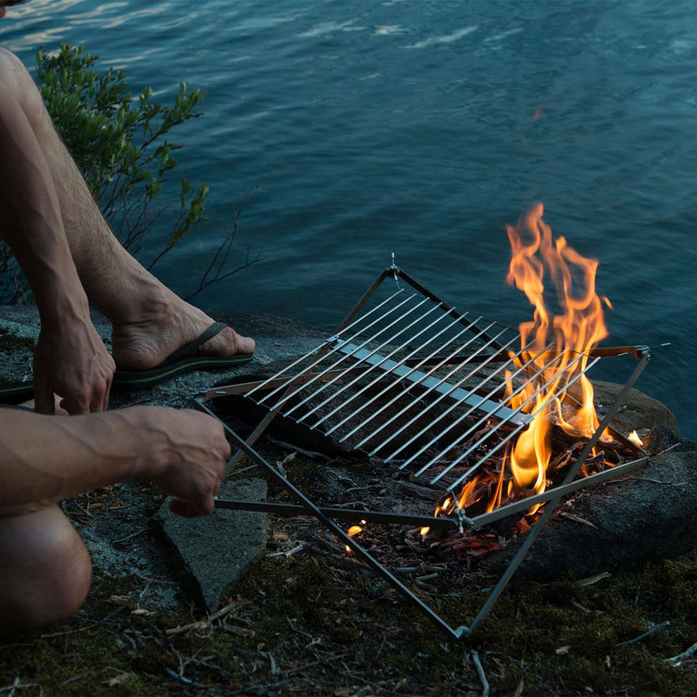 Passenger Wolf And Grizzly Grill (With Fire Set) Stainless Steel