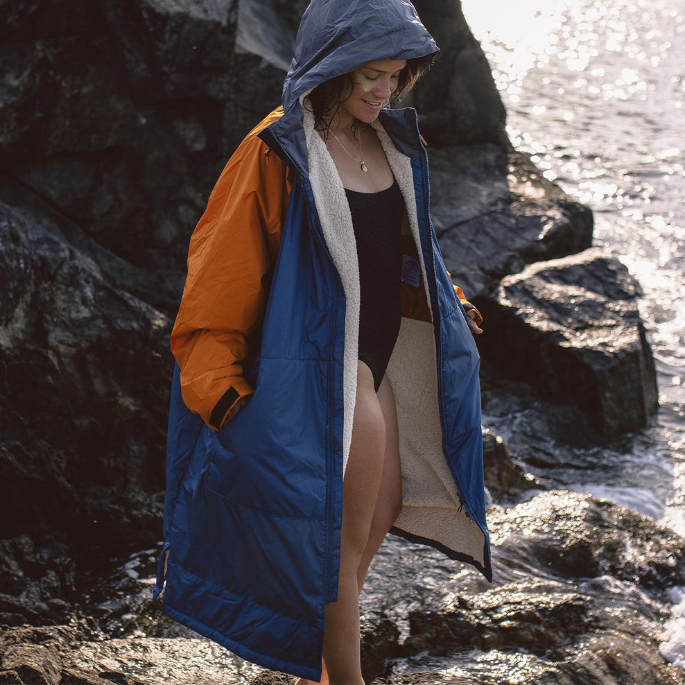 Passenger Roaming Recycled Sherpa Lined Changing Robe Ensign Blue/Sunrise Orange