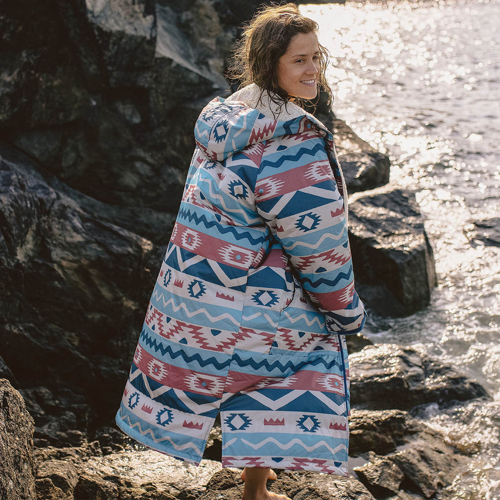 Passenger Roaming Recycled Sherpa Lined Changing Robe Multi Geo Stripe Coral
