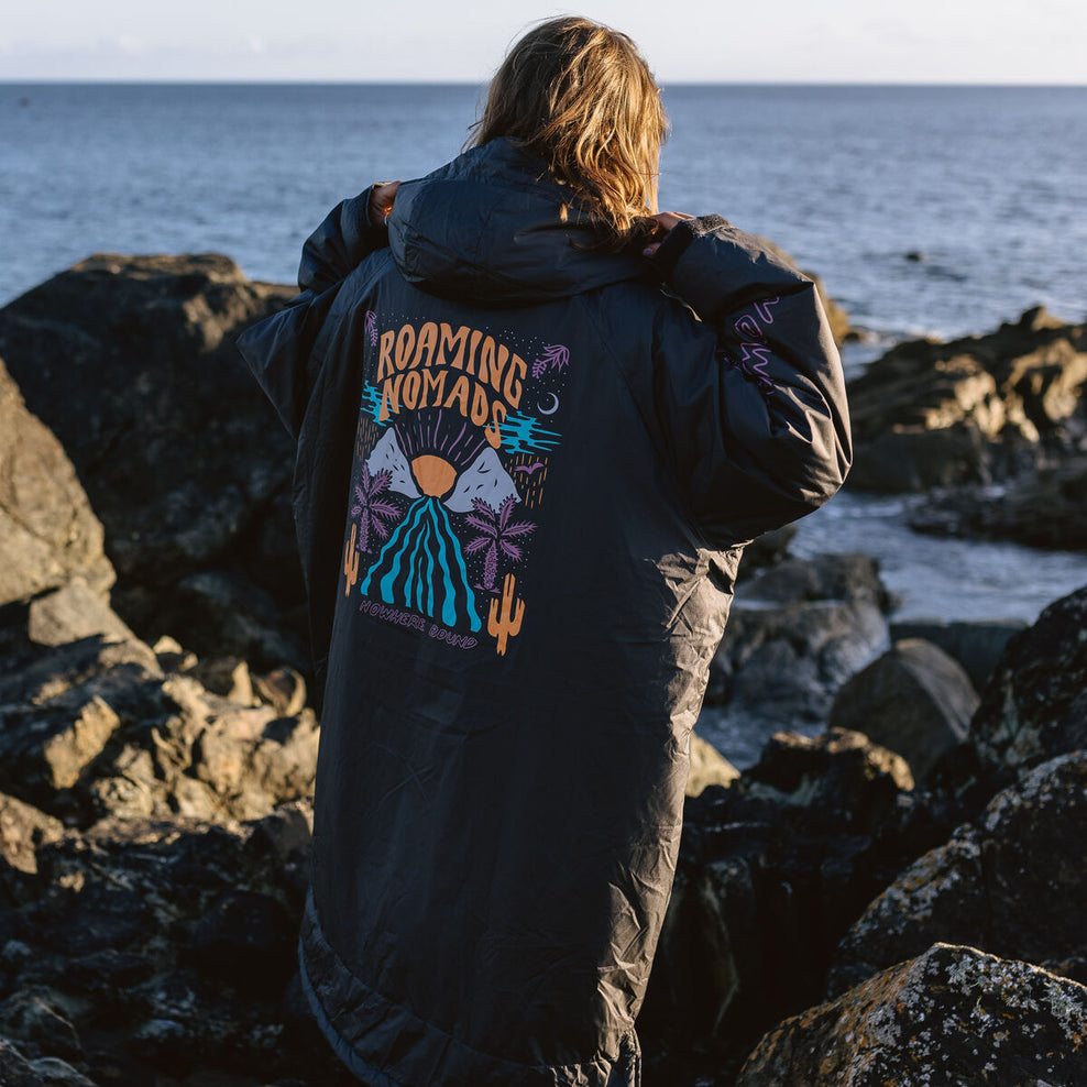 Passenger Roaming Nomads Recycled Sherpa Lined Changing Robe Phantom