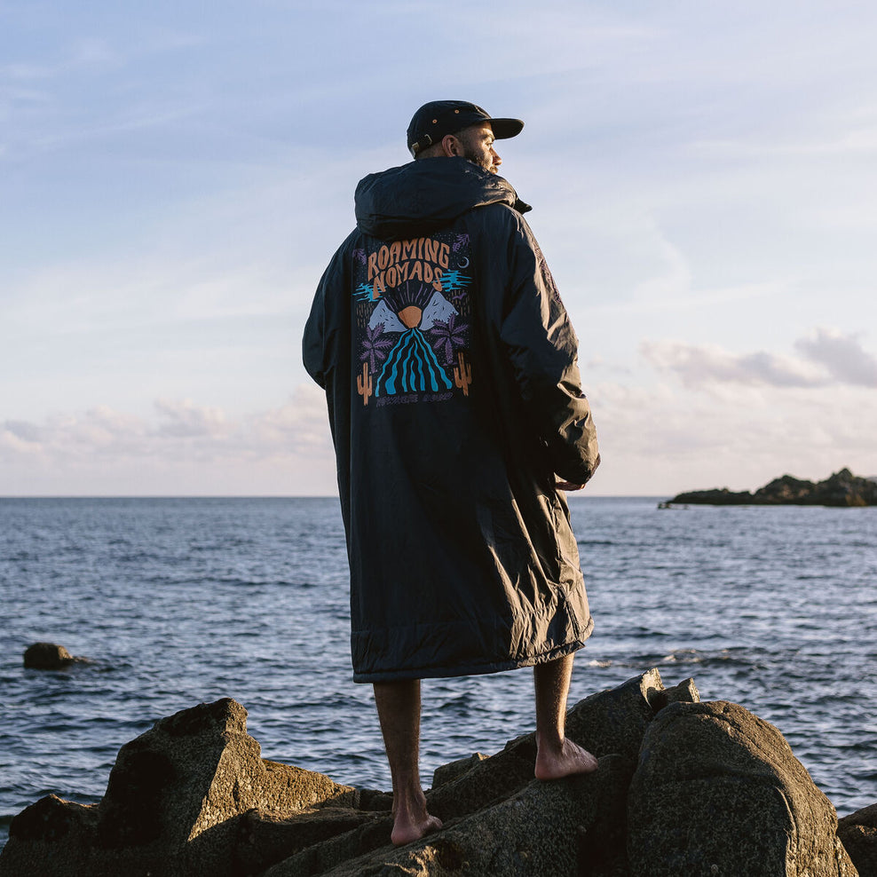 Passenger Roaming Nomads Recycled Sherpa Lined Changing Robe Phantom