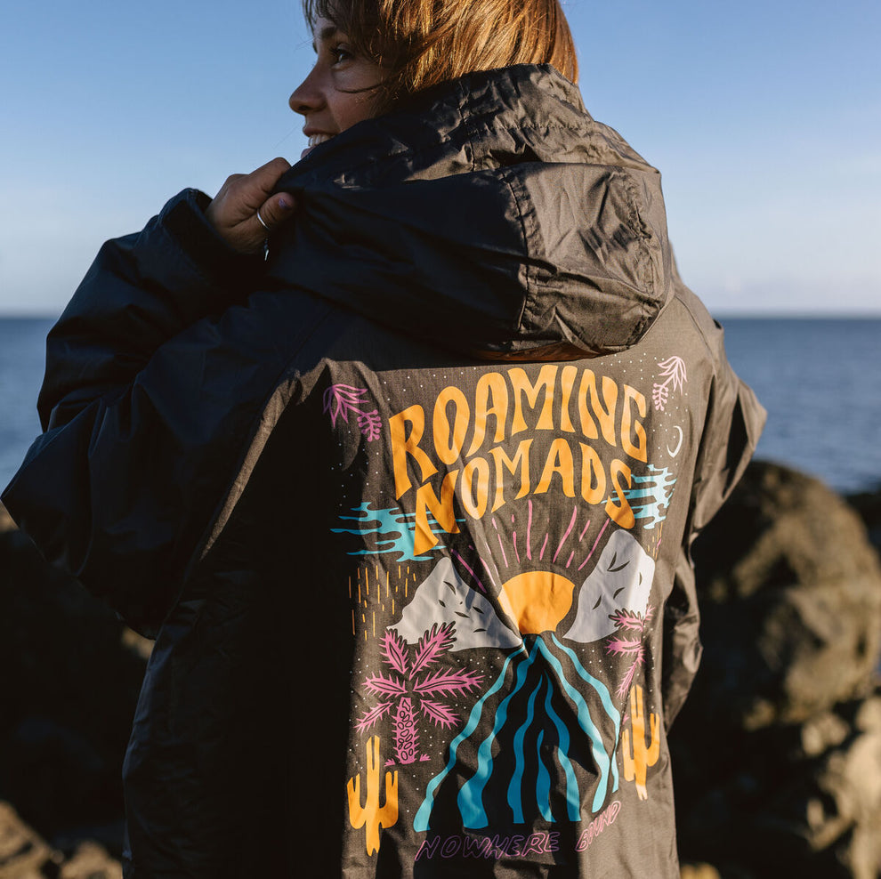 Passenger Roaming Nomads Recycled Sherpa Lined Changing Robe Phantom