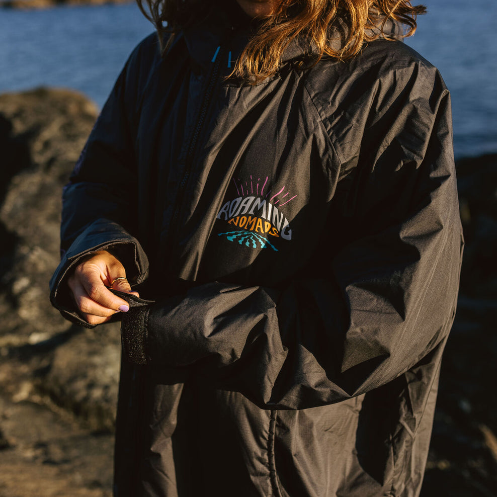 Passenger Roaming Nomads Recycled Sherpa Lined Changing Robe Phantom