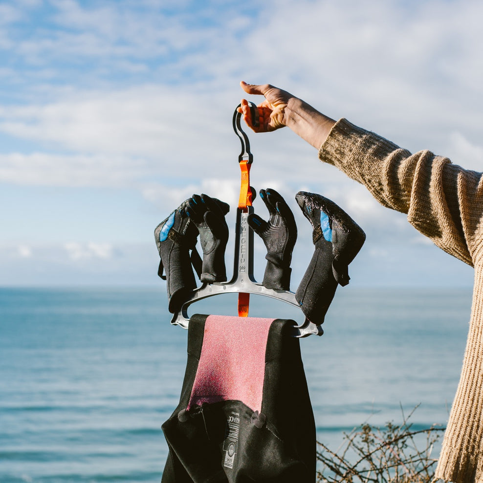 Passenger C-Monsta Wetsuit Hanger Grey