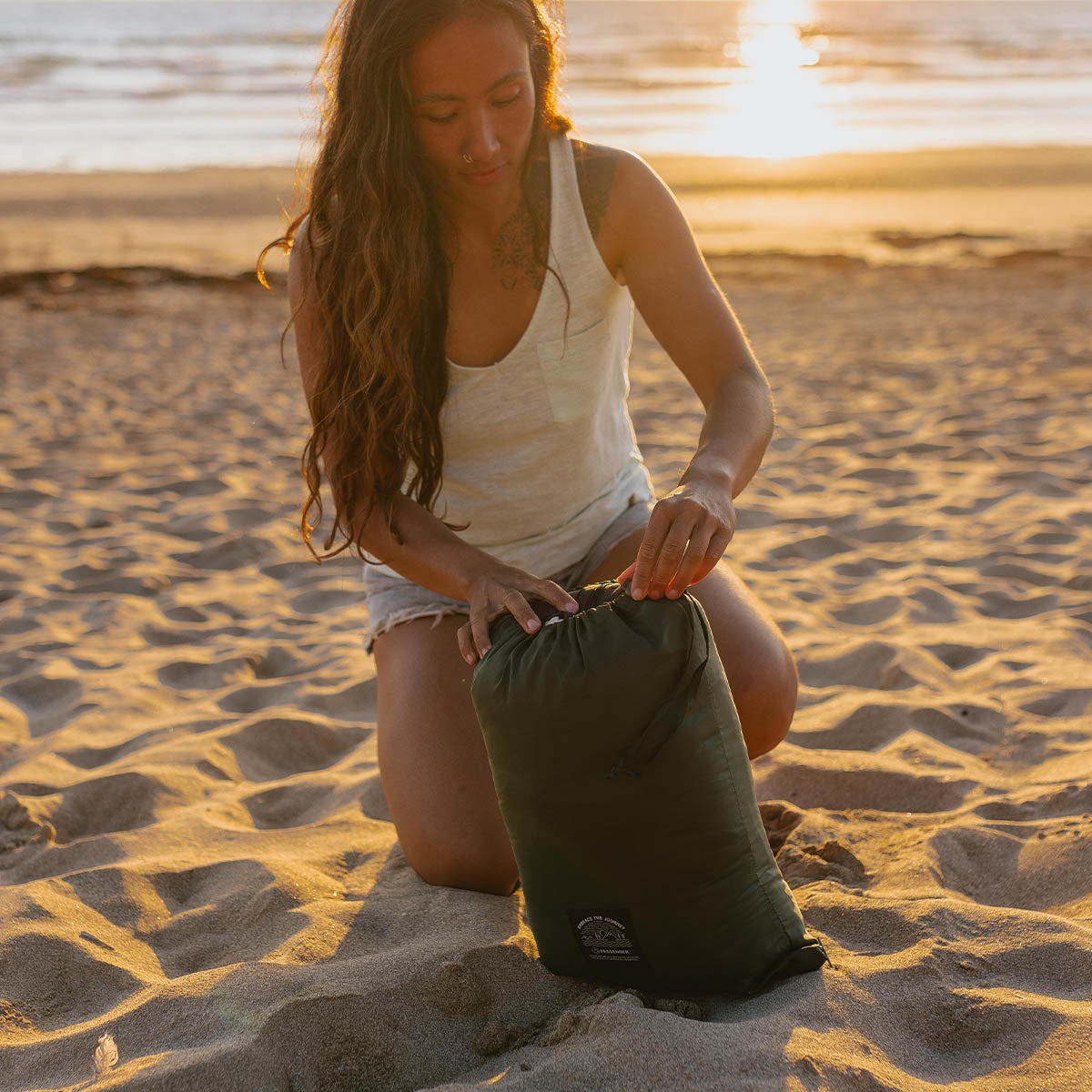 Passenger Escapism Recycled Sherpa Lined Changing Robe Black