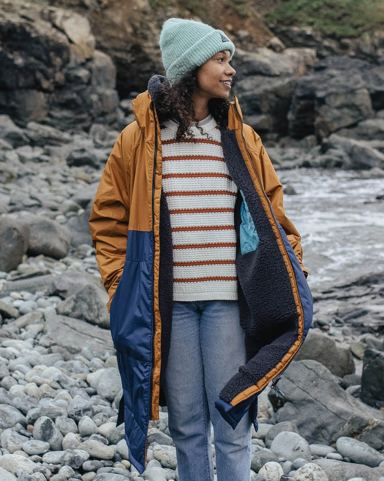 Passenger Roaming Recycled Sherpa Lined Changing Robe Rich Navy/Golden Brown