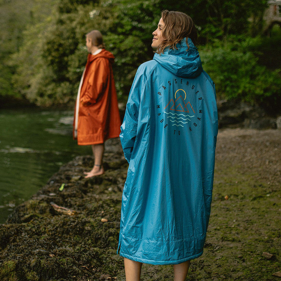 Passenger Escapism Recycled Sherpa Lined Changing Robe Larkspur Blue