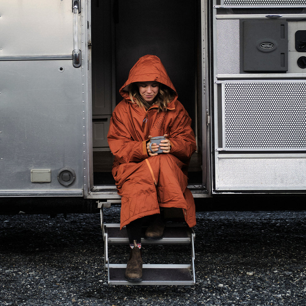 Passenger Escapism Recycled Sherpa Lined Changing Robe Rust