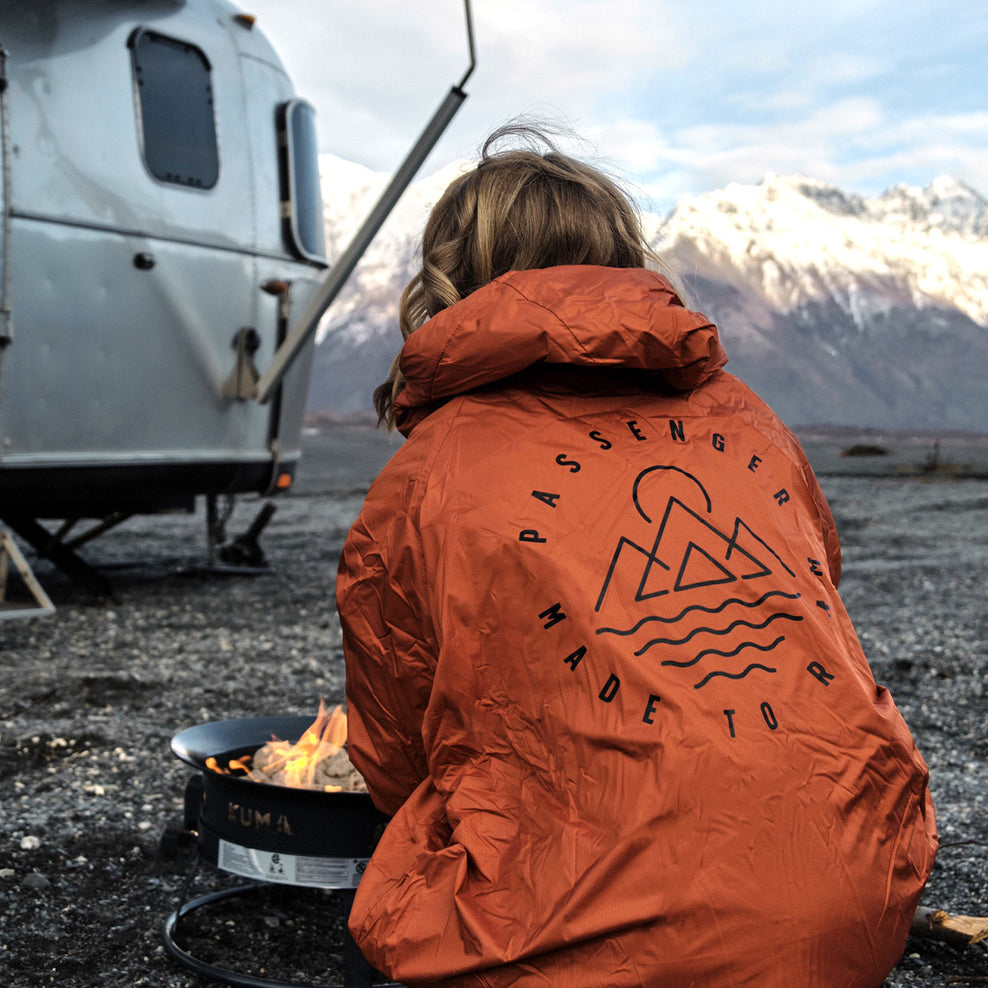 Passenger Escapism Recycled Sherpa Lined Changing Robe Rust