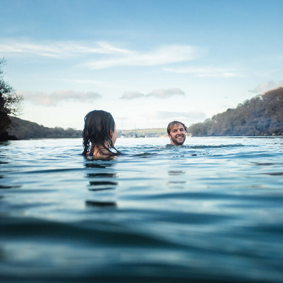 Passenger Escapism Recycled Towel Lined Changing Robe Black