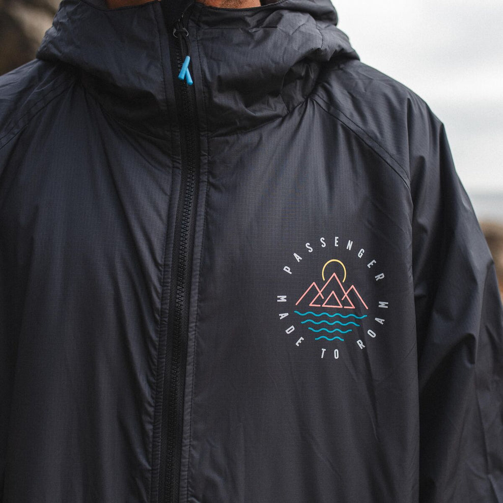 Passenger Escapism Recycled Towel Lined Changing Robe Black