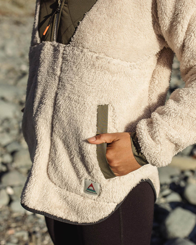 Passenger Beaumont Recycled Sherpa Hooded Fleece Warm Ivory