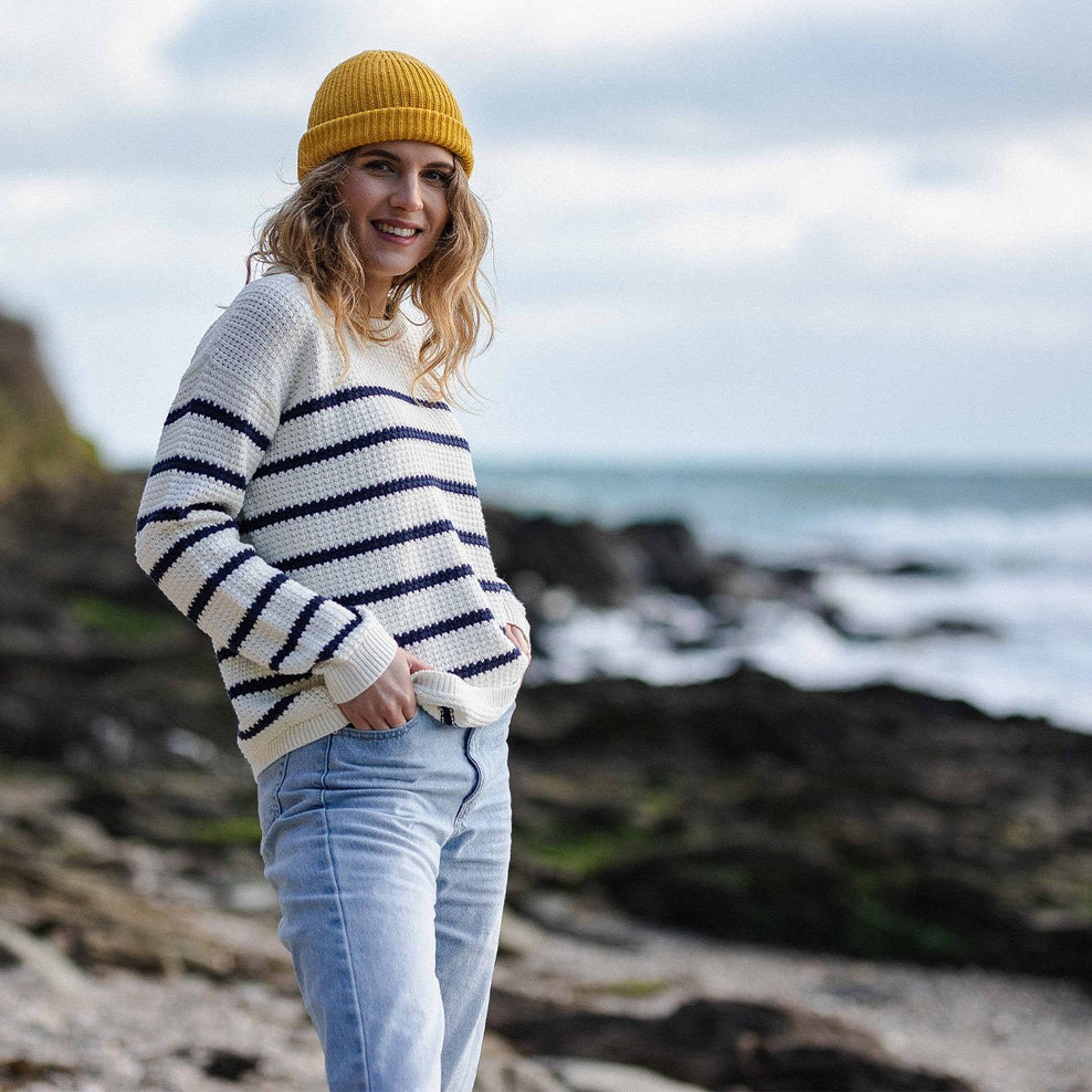 Passenger Lakewood Knitted Jumper Off White Stripe