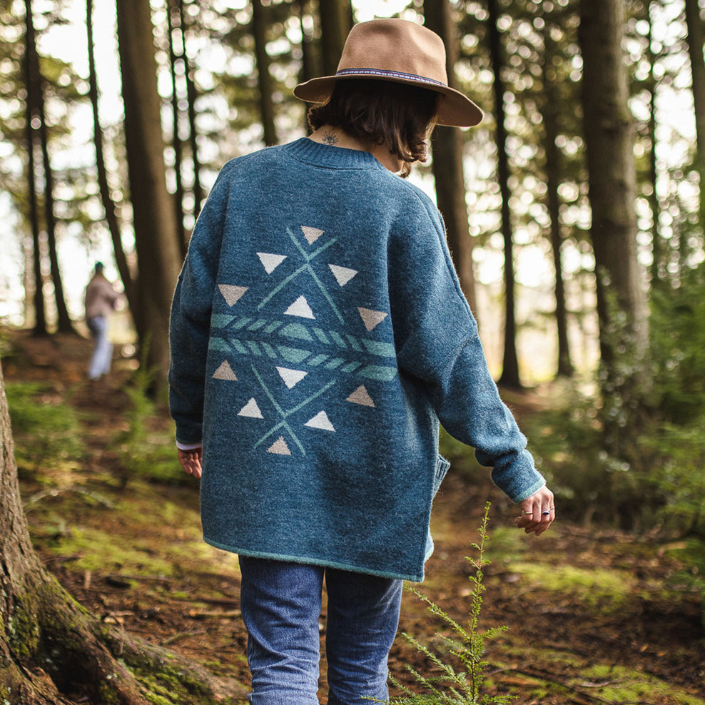 Passenger West Coast Cardigan Blue Coral