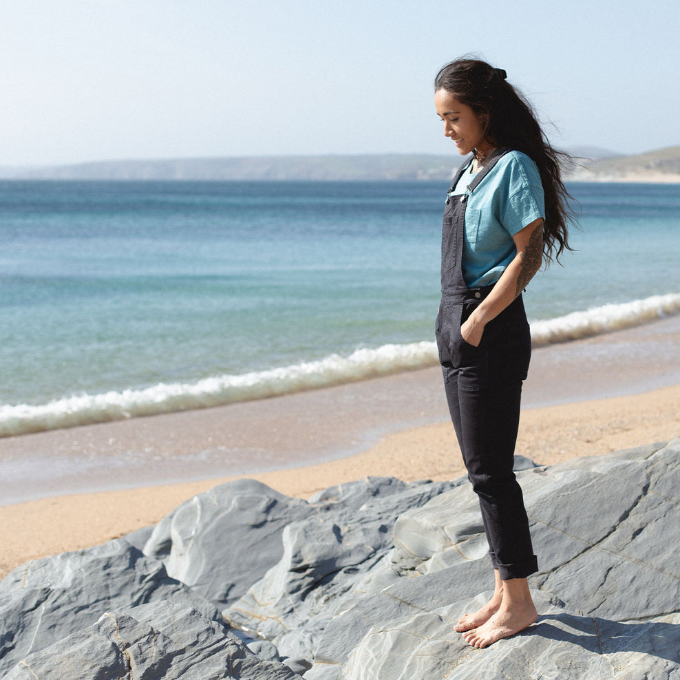 Passenger Roamist Dungarees Washed Black