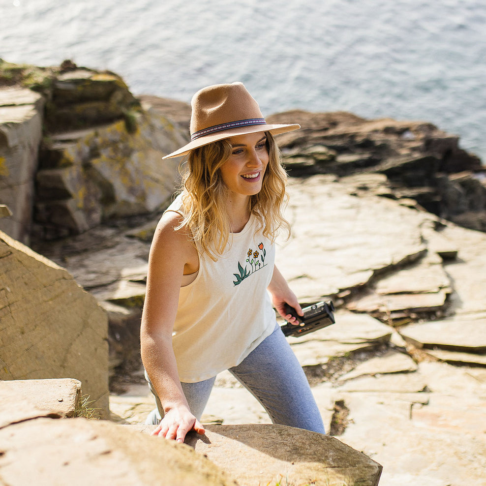 Passenger Grown To Roam Hemp Vest Birch