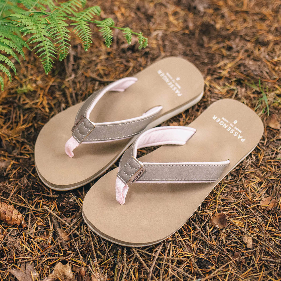 Passenger Lima Flip Flop Taupe