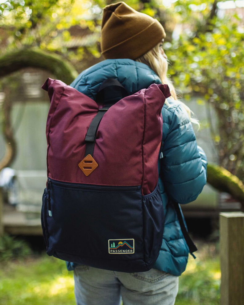 Passenger Backwoods Recycled Rolltop 32L Navy/Burgundy